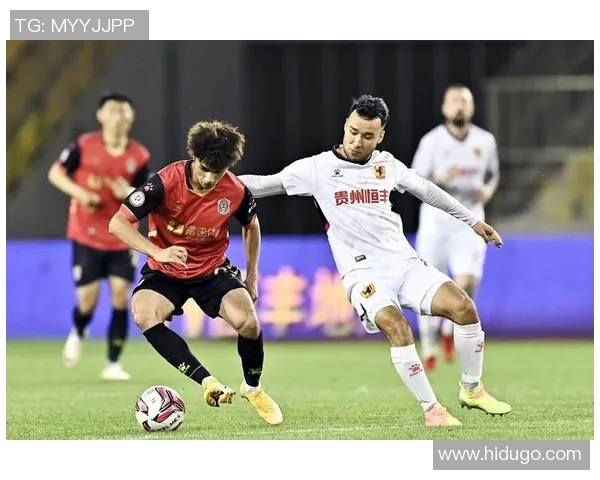 武汉足球队在邀请赛中以100分稳居积分榜首位展现强劲实力 武汉足球队在邀请赛中以100分稳居积分榜首位展现强劲实力